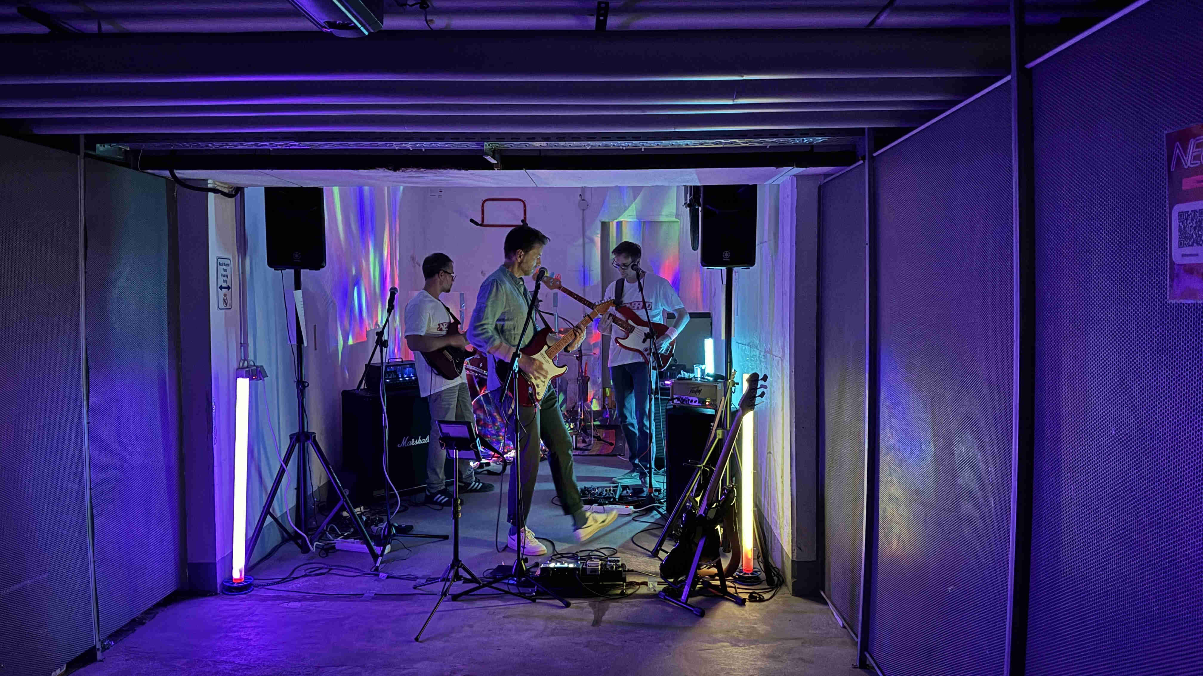 NEONBAND Foto 1